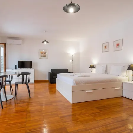 Apartment Flh With Balcony Funchal (Madeira)